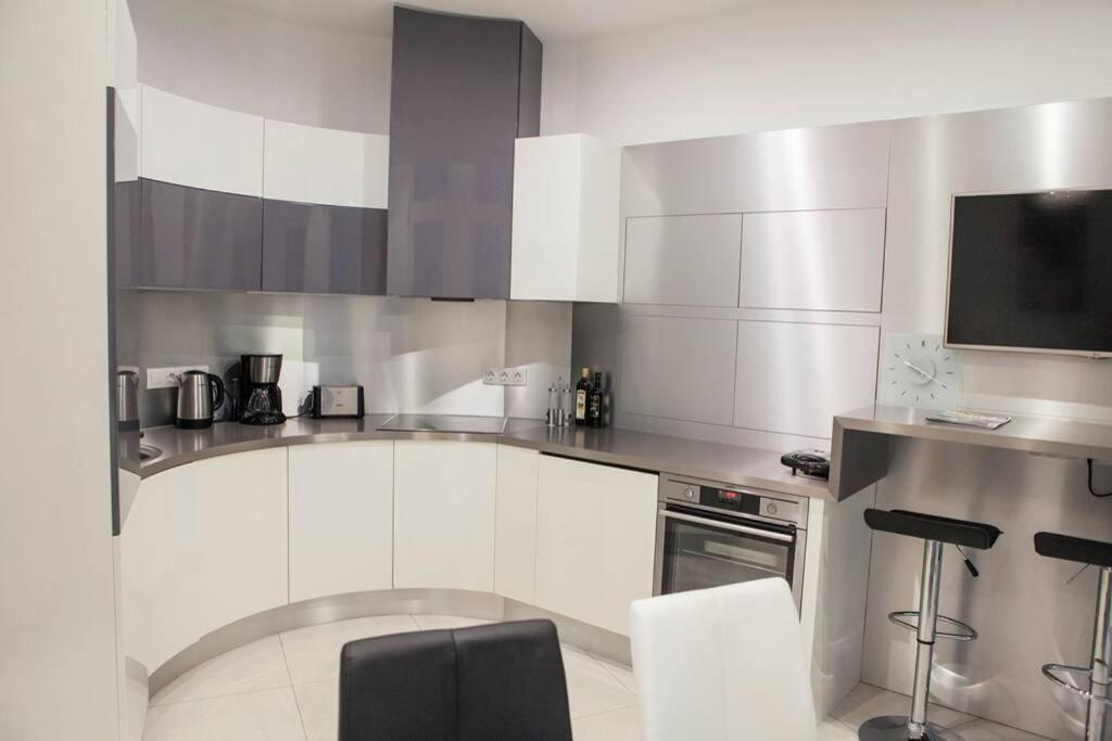Apartment Downtown Ulloi 3 بودابست المظهر الخارجي الصورة